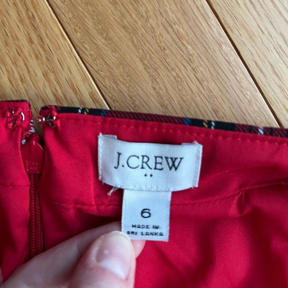 J. Crew Tartan Plaid Pencil Skirt - Picture 4 of 7